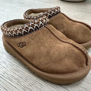 Ugg Tasman II - Size 9 Toddler